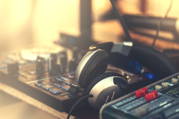 How To Make Beats In GarageBand?